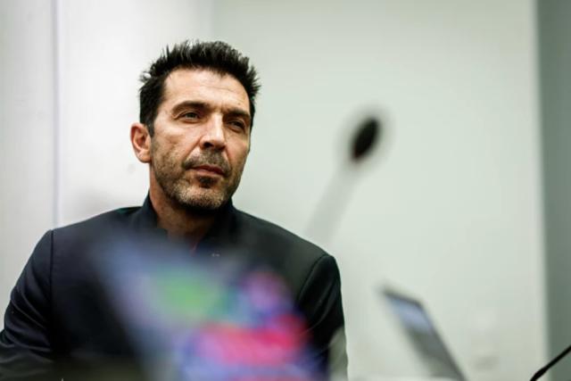 布冯：为使足球更精彩进球更多 球门得变大