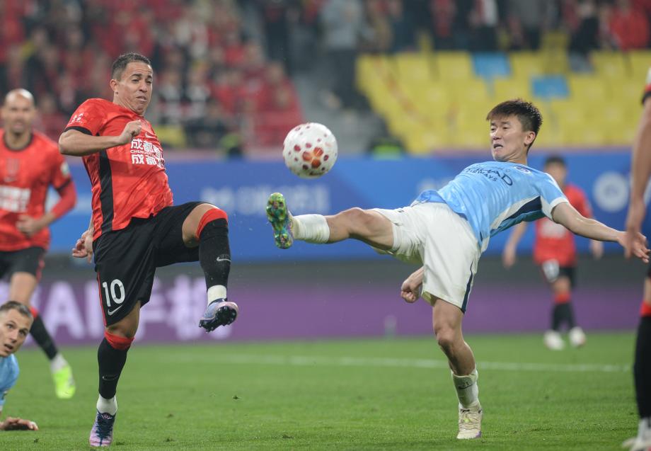 bob半岛体育官方网站-中超揭幕战 成都蓉城主场5-1大胜深圳新鹏城